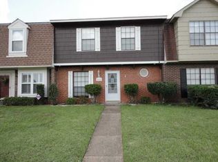 522 Highland Woods Dr W, Mobile, AL 36608