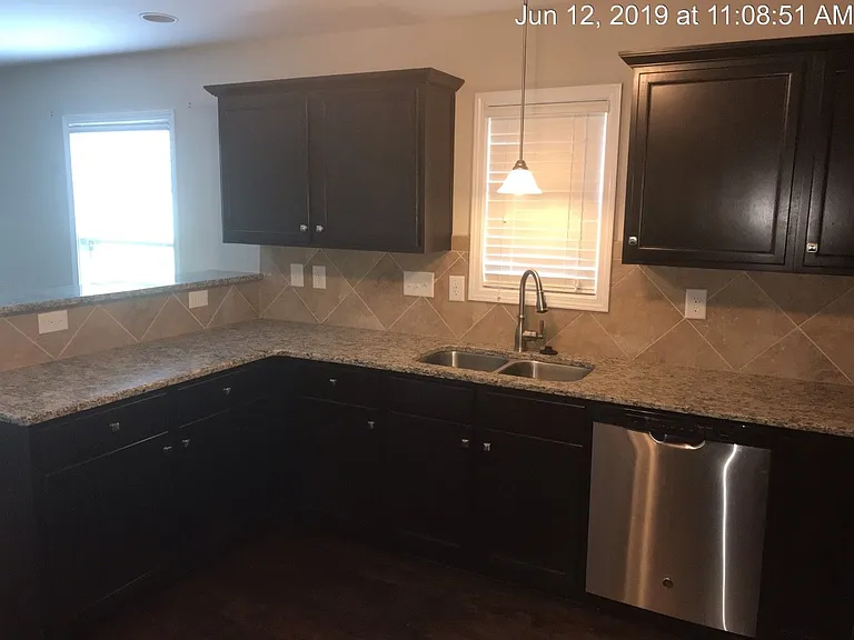 124 Sorrel Ct — Photo 11