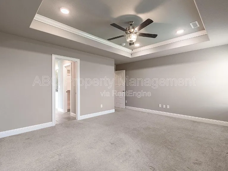 328 N Otoe St — Photo 7