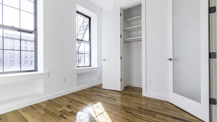 Rented by Nooklyn NYC LLC | media 14