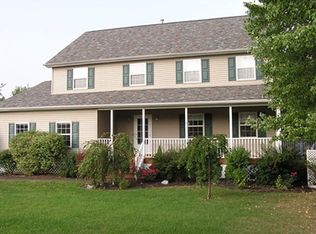 45 Sycamore Dr, Montgomery, NY 12549