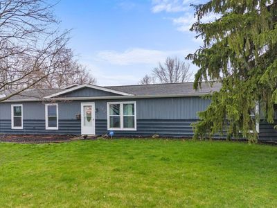 120 N Ivy Ln, Butler, IN, 46721