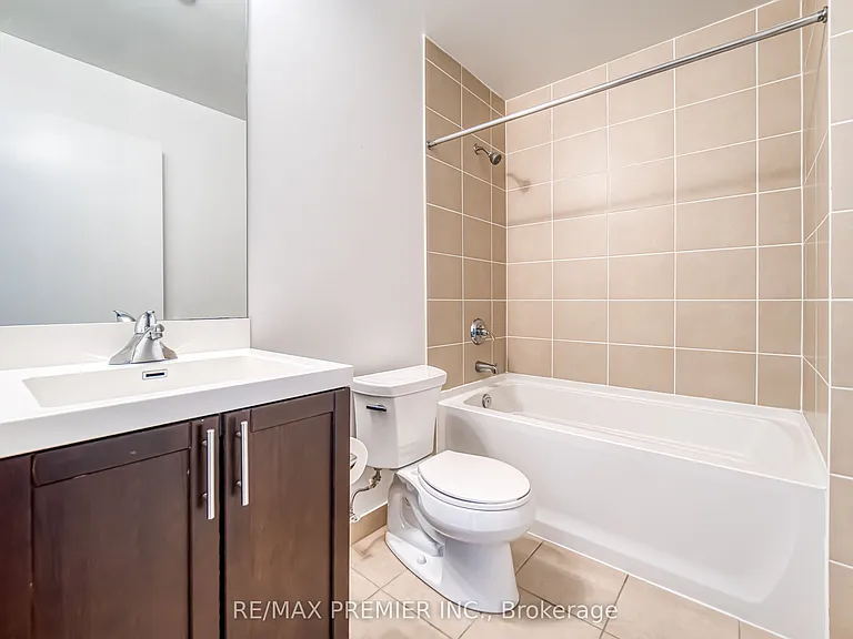 800 Lawrence Ave W #2013 — Photo 7