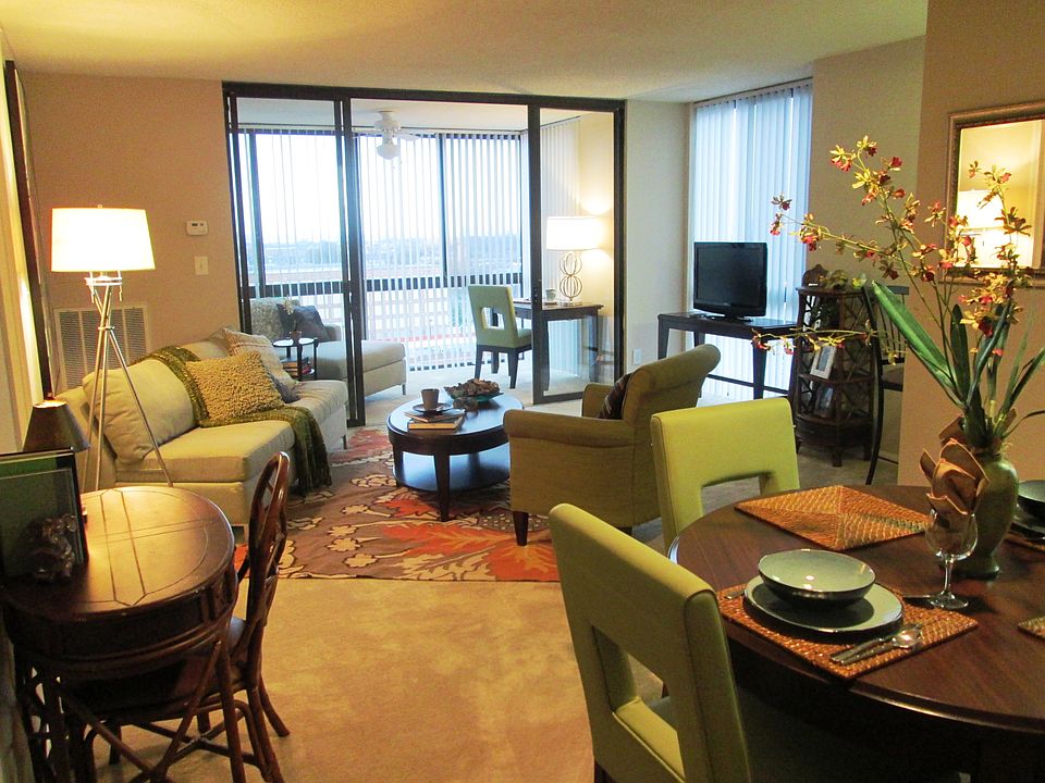 Living and sunroom
