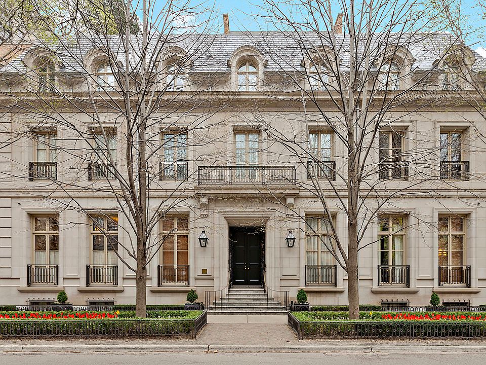 15 W Burton Pl Chicago IL 60610 Zillow