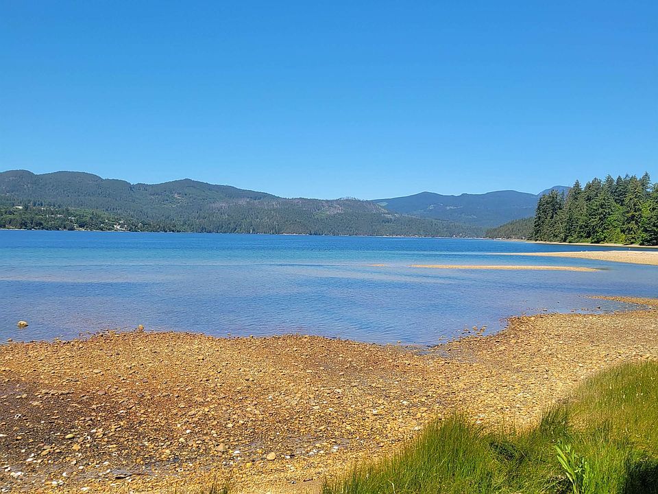 1st image of 6283 Sechelt Inlet Rd