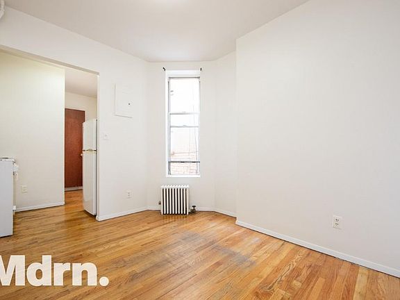 3rd image of 157 E 99th St APT 20