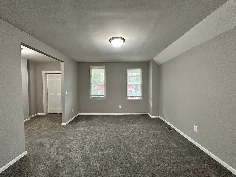 4702 Old York Rd — Photo 2