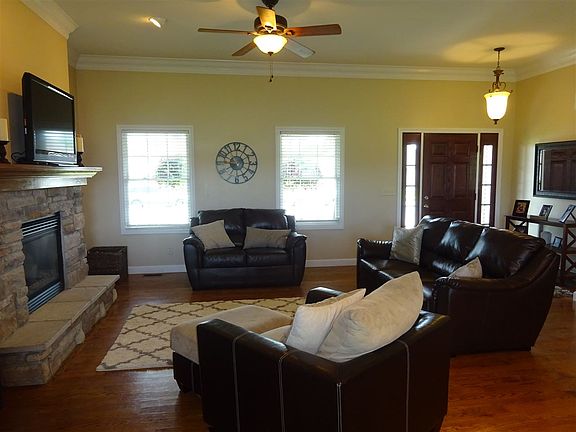 5th image of 3321 Brunswick Square Dr