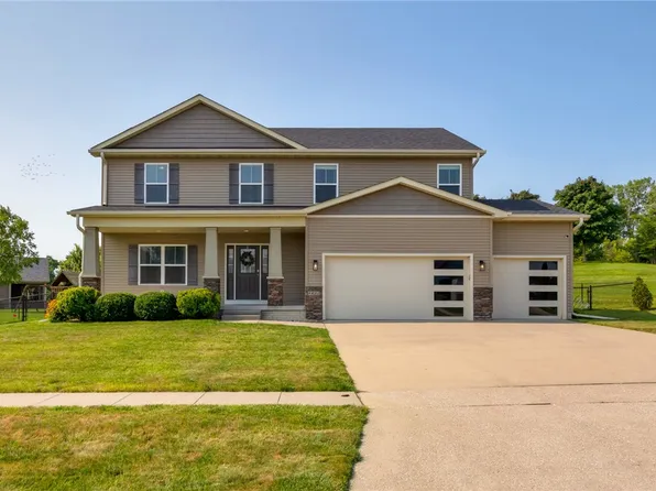 9812 Hazelwood Ave, Johnston, IA 50131