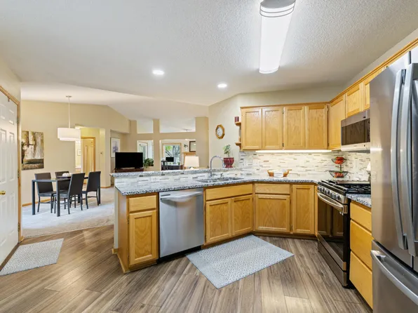 8504 Telford Xing, Minneapolis, MN 55443