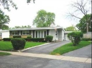 3912 Wren Ln, Rolling Meadows, IL 60008