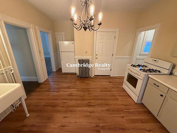 4th image of 78 Aldie St #1T