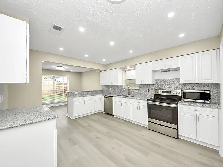 5035 E Pagewick Dr — Photo 11