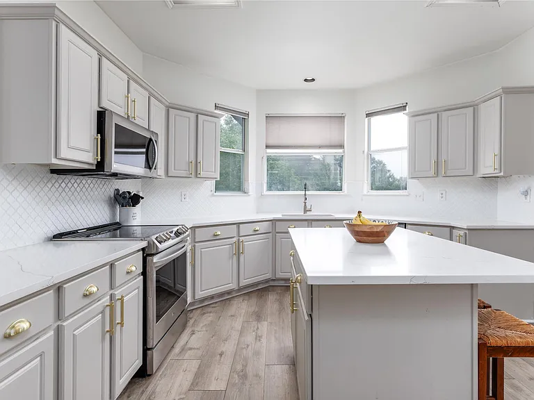 24718 Crescent Run — Photo 4