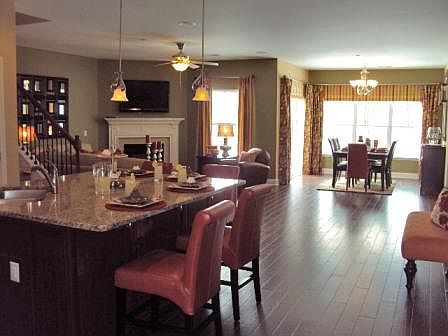 5th image of 186 Fowler Lot 206