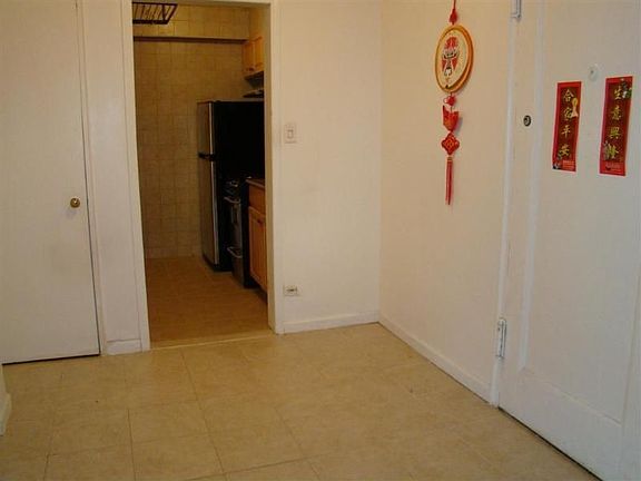 2nd image of 14055 Burden Cres APT 5F