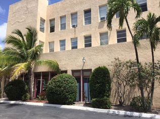 2716 S Dixie Hwy, West Palm Beach, FL 33405