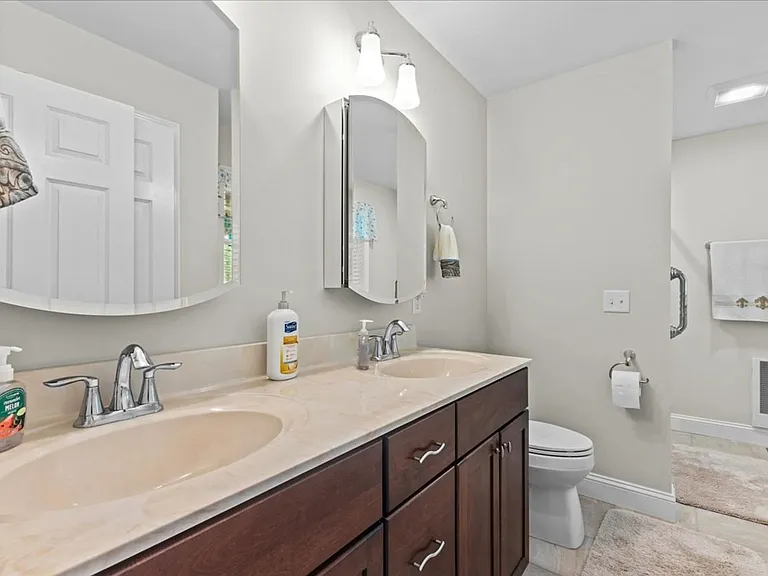 202 Abani Dr — Photo 22