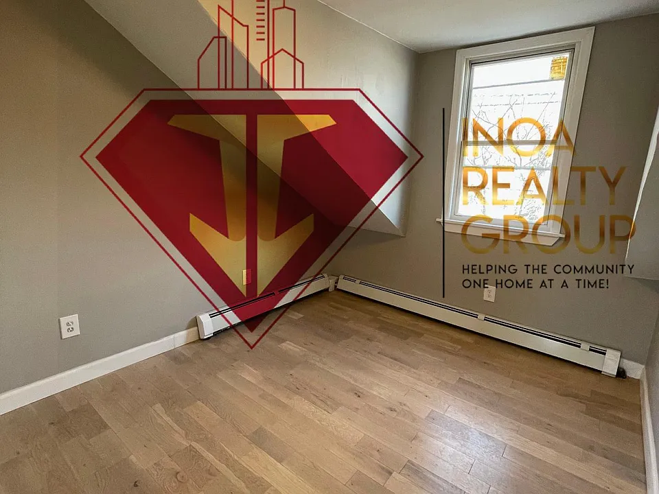 43 Bergen St #2 — photo 3 of 4