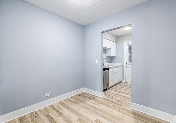 4th image of 306 Wilson Ave APT A