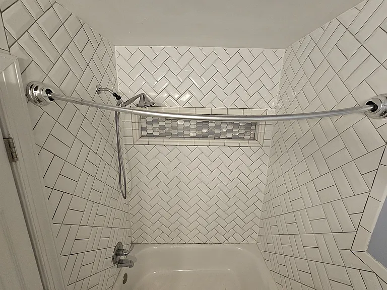 551 Wartman St — Photo 6