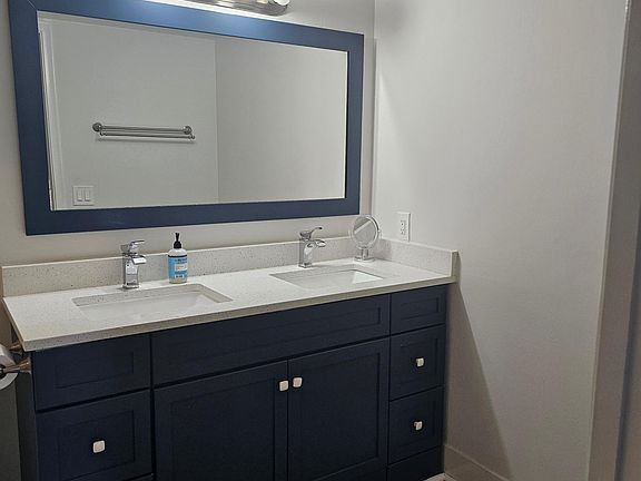 2nd image of 3203 Portofino Point