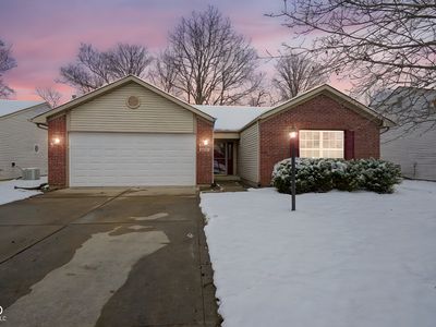 6038 White Birch Dr, Fishers, IN, 46038