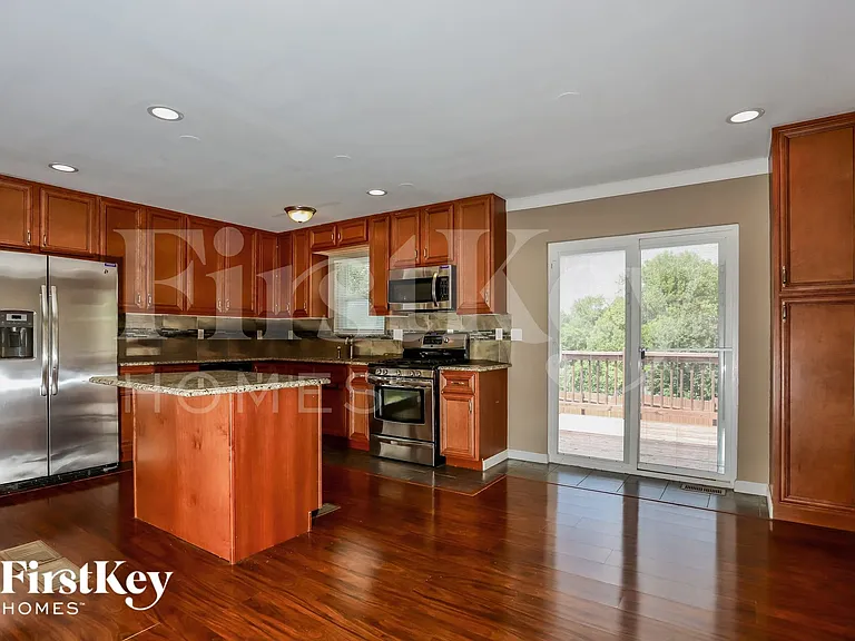 6161 Limbwood Ct — Photo 4