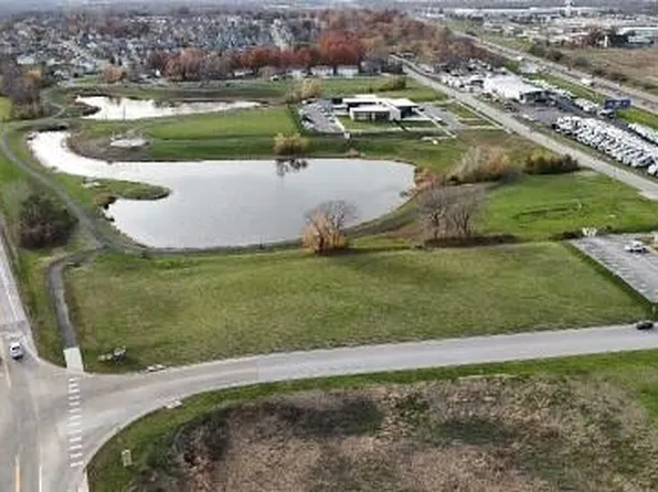 2 NW Ooida Dr, Grain Valley, MO 64029