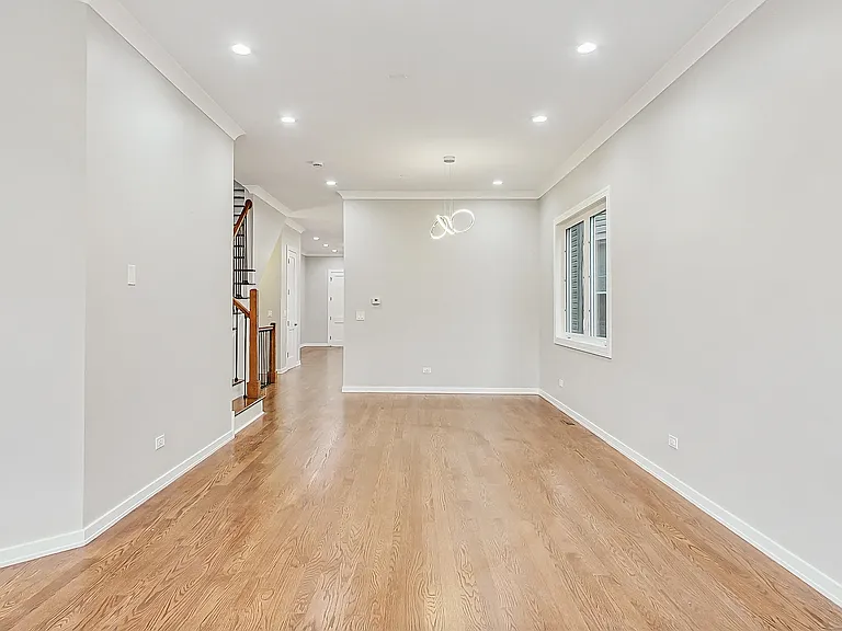 6626 S Ingleside Ave — Photo 7