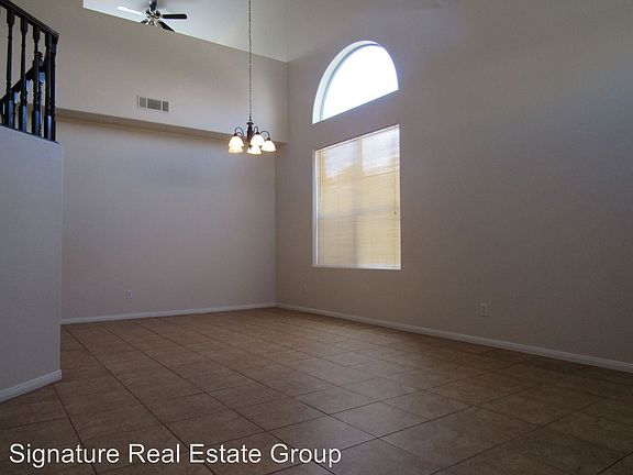4th image of 8129 Villa Finestra Dr