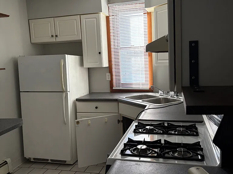 456 Jefferson St #D — Photo 8