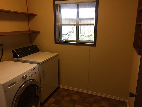 4th image of 16971 SE Shadybrook Dr