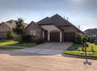 691 Harper Dr, Fate, TX 75087