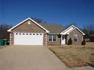 1340 Yorkshire Dr, Centerton, AR 72719