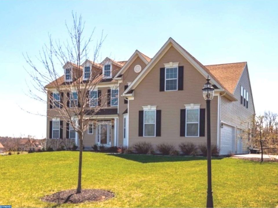 1st image of 114 Rebecca Dr