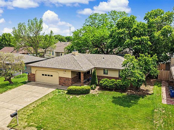 2nd image of 2436 Village Ln