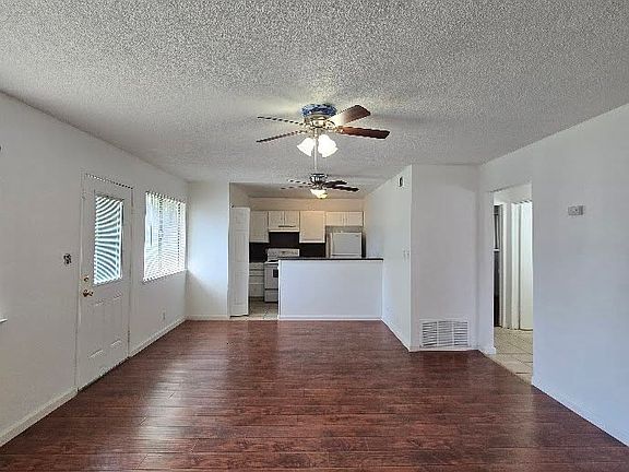 3rd image of 2576 W Fairmont Ave APT 102