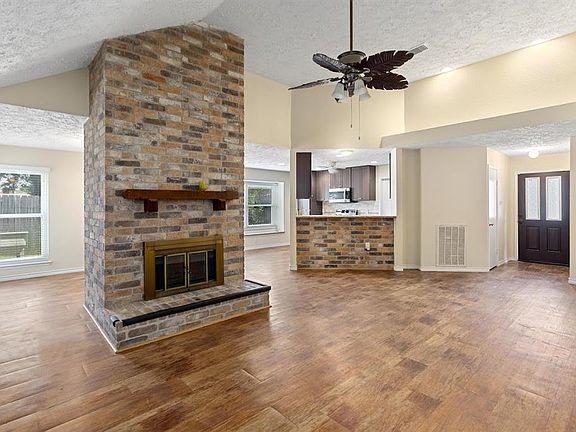 4th image of 2902 Sand Reef Court