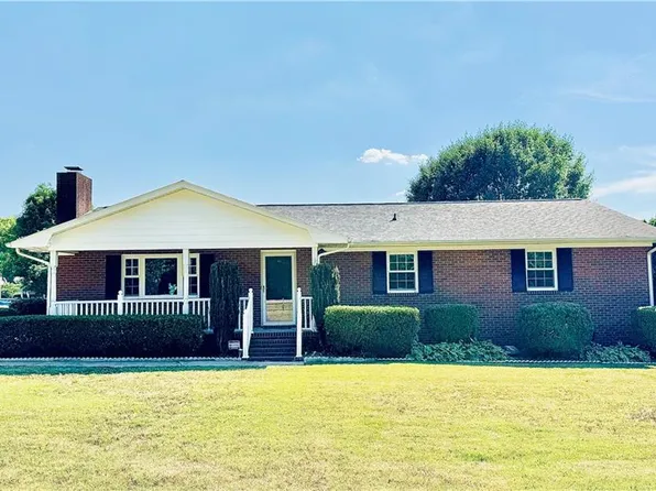 1867 Hickory Tree Rd, Winston Salem, NC 27127
