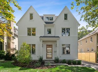 425 Sunset Rd, Winnetka, IL 60093