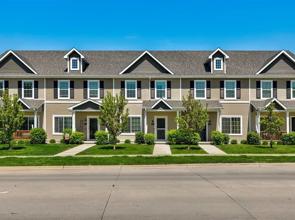 2308 Hazeltine Pl, Norwalk, IA 50211