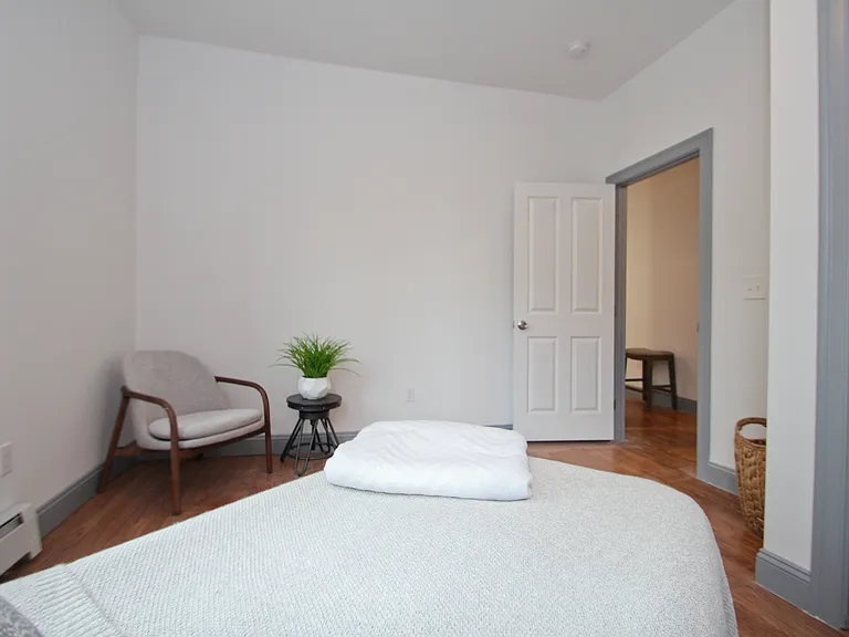 246 Lawrence St #2 — Photo 12