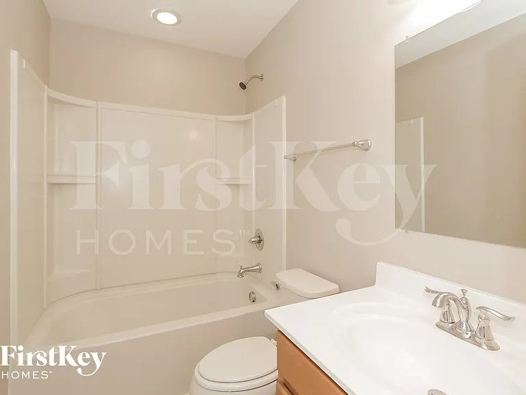 124 Alborn Dr — Photo 14