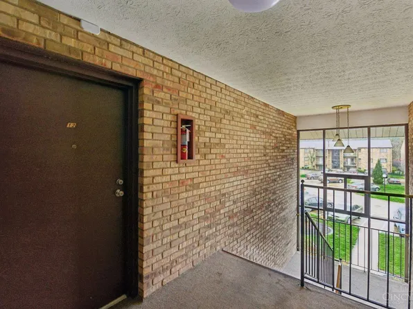 7238 Creekview Dr APT 12, Cincinnati, OH 45247
