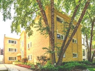 1439 W Belle Plaine Ave #2, Chicago, IL 60613