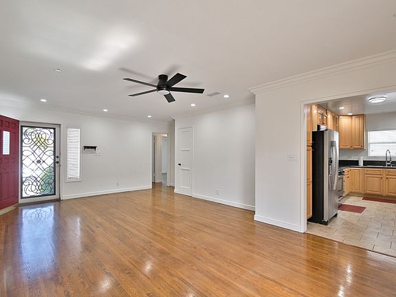 2nd image of 4938 Pearce Ave