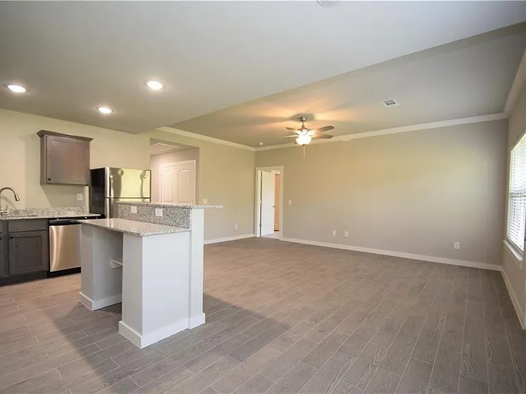 540 Vee St — Photo 3