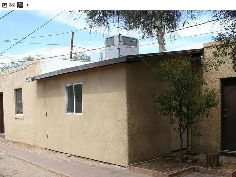 1321 E 8th St — Photo 2